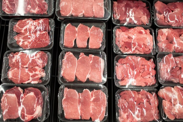 From early September, Aldi To Eliminate Plastic Packaging For Meat products with cardboard trays across 380 stores in UK.